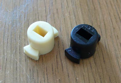 Образец пластмассовой детали и её копи